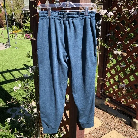 Vuori Women’s Teal Blue Joggers - Picture 5 of 5